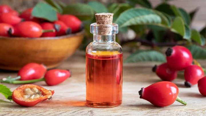can you use rosehip oil on your face