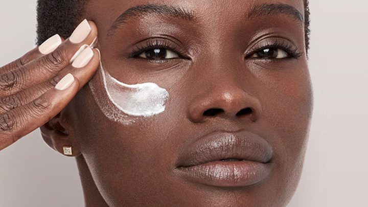 how to apply tinted moisturizer
