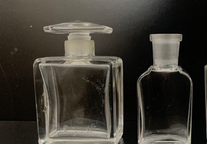 plastic base for perfume bottle